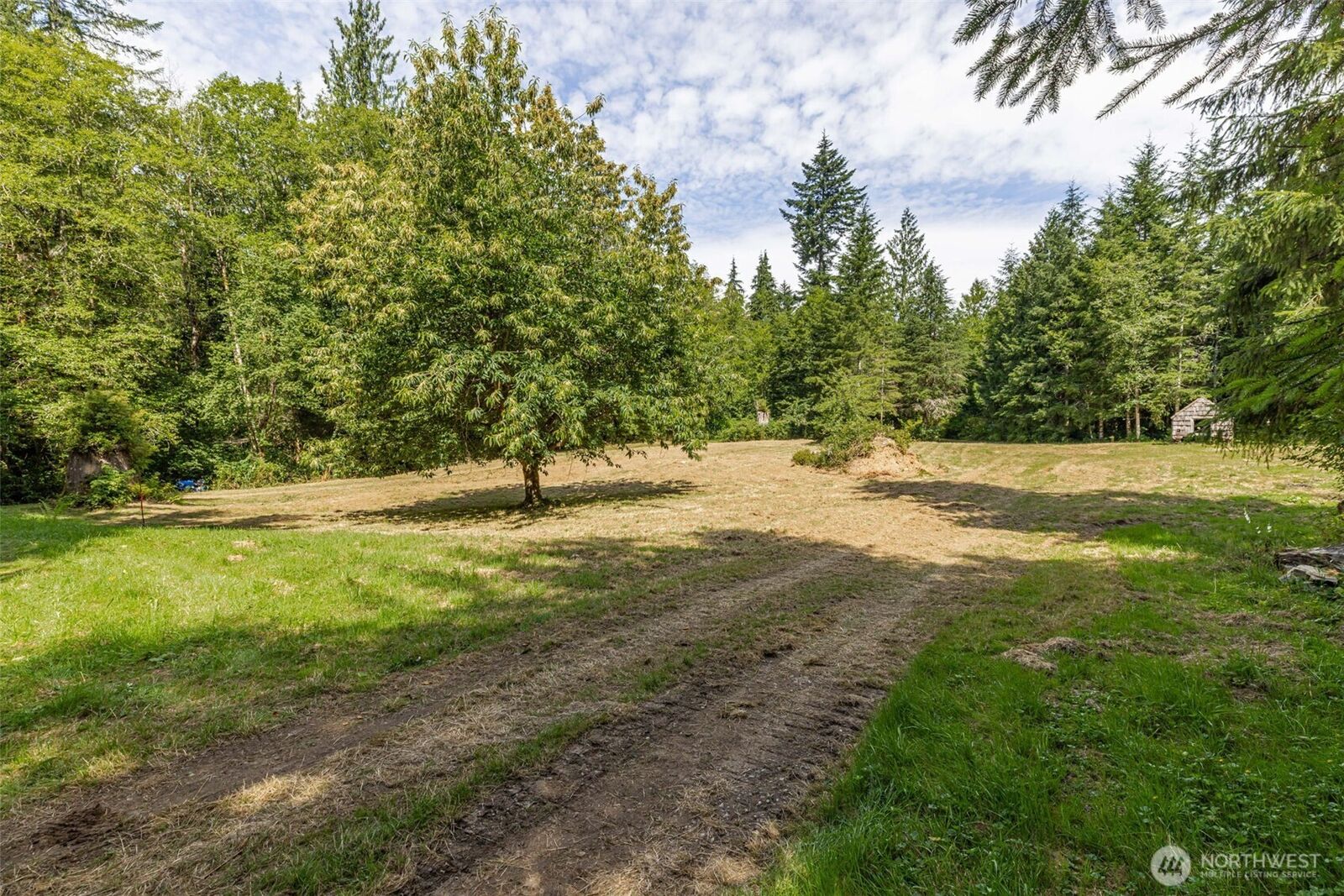Property Photo:  2682 E Lake Riley Road  WA 98223 