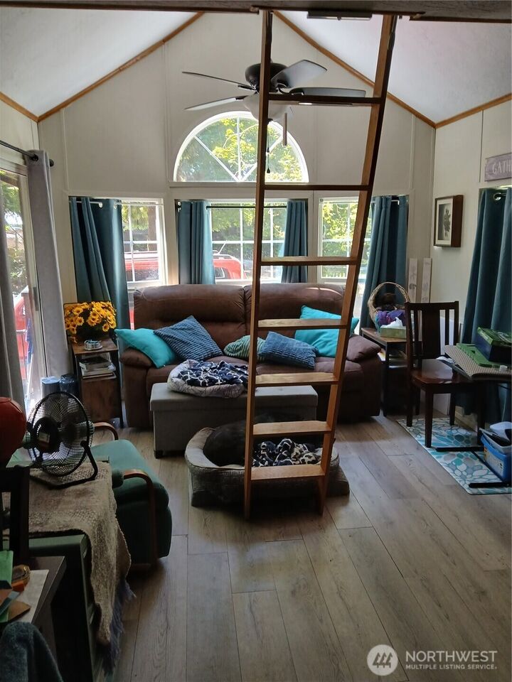 Property Photo: 45057 Sikhs Trail WA 98237