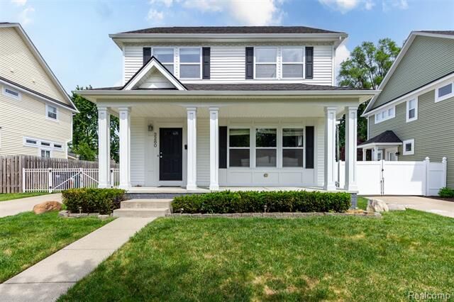 Property Photo:  3280 Royal Avenue  MI 48072 