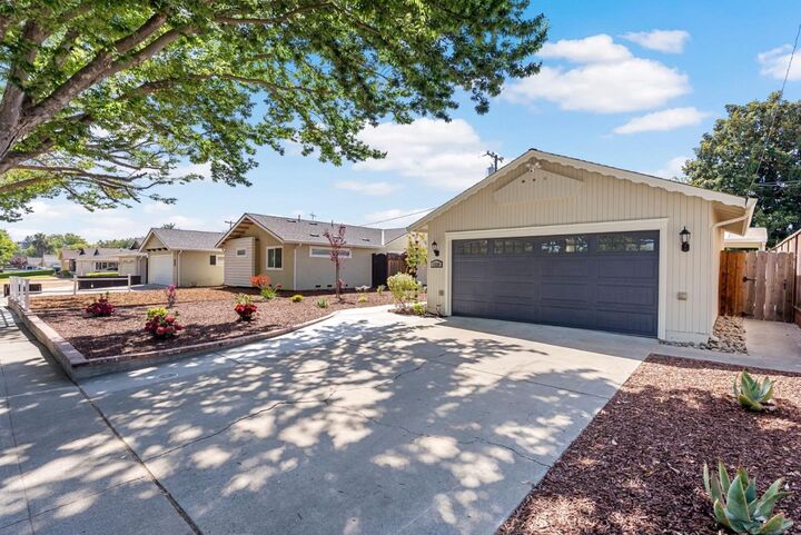 Property Photo:  1538 Willowbrook Drive  CA 95118 