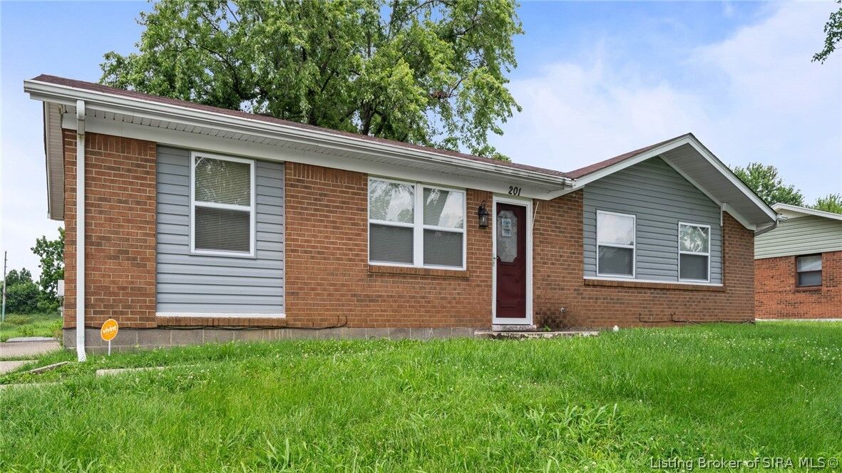 Property Photo: 201 Luther Circle IN 47130