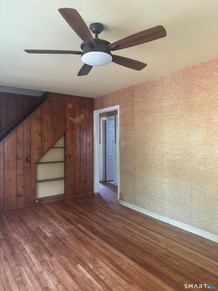 Property Photo:  225 Winnepoge Drive  CT 06825 
