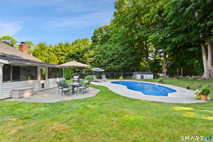Property Photo:  4 Windaway Road  CT 06801 