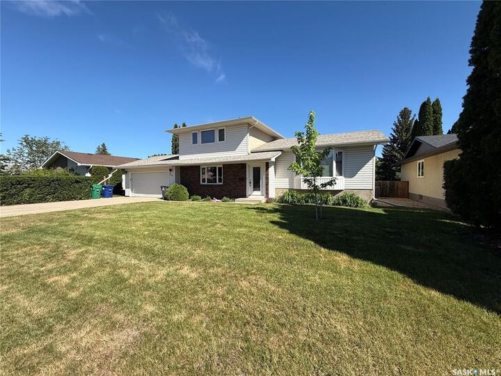 Property Photo:  86 Duncan Crescent  SK S7H 4K4 