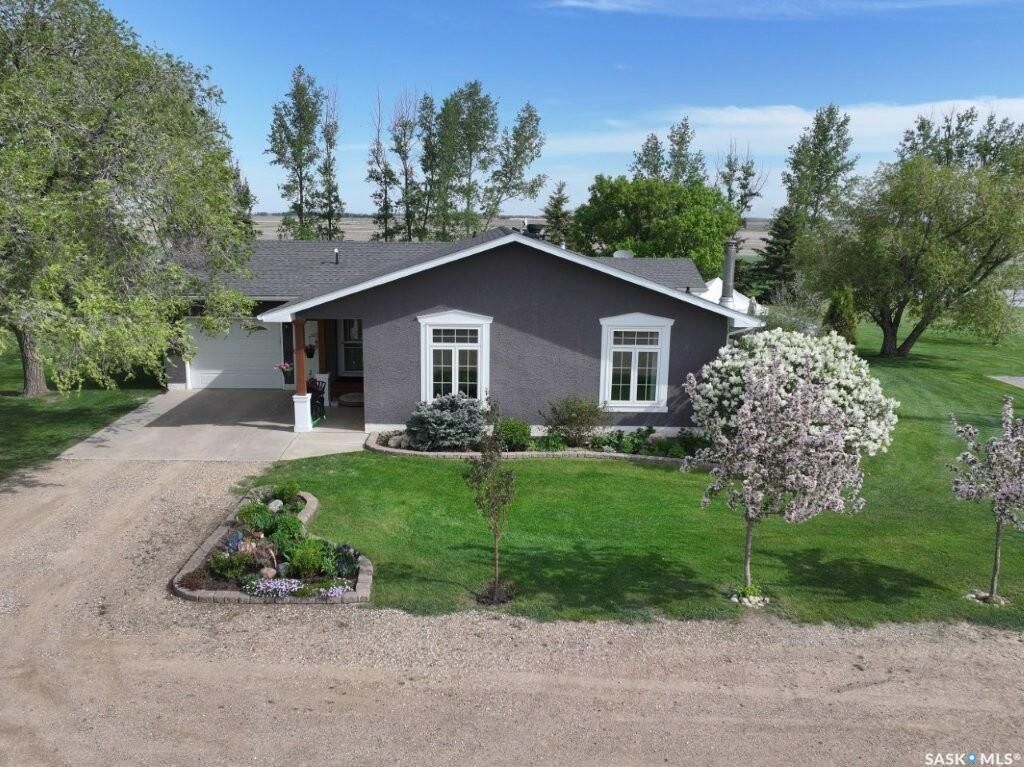 Property Photo: Rural Address SK S0K 1E0