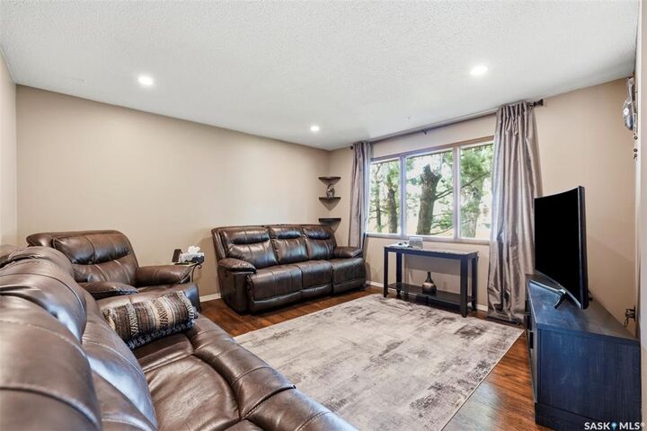 Property Photo:  2145 37th Street W  SK S7L 4E6 