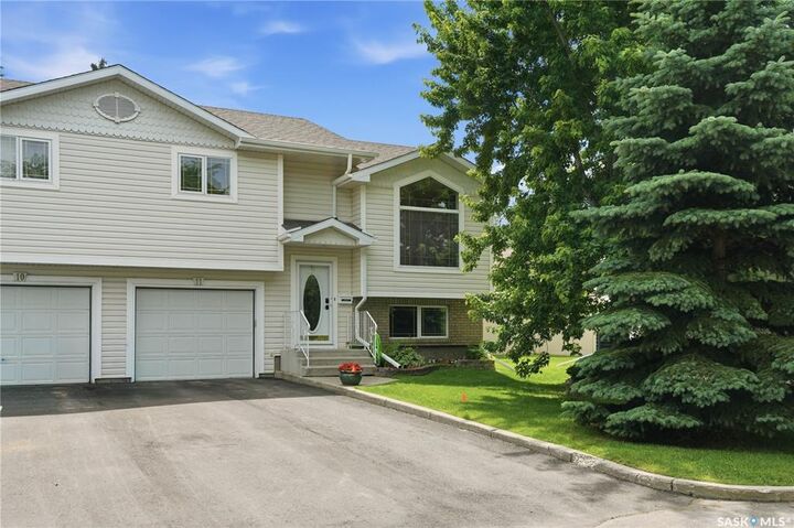 Property Photo:  605 Perehudoff Crescent 11  SK S7N 4N7 