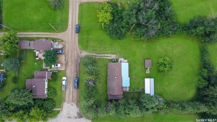 Property Photo: 400 4th Street SK S0E 1P0