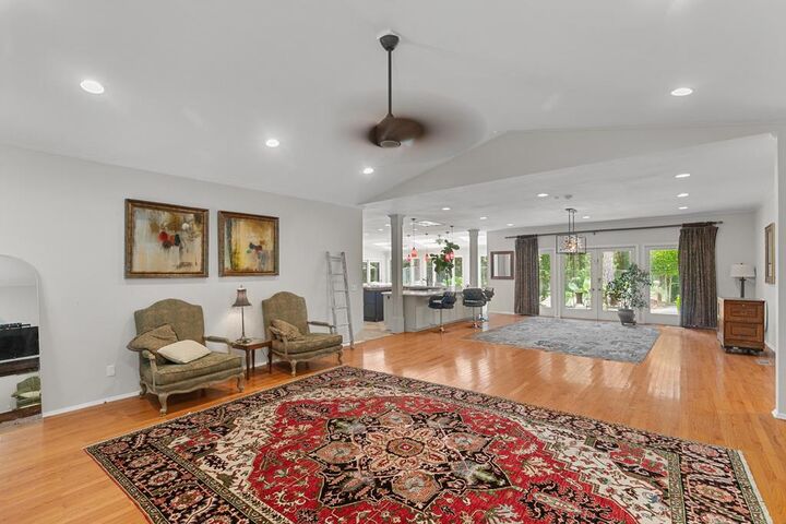 Property Photo: 7 Holly Hill AL 36305