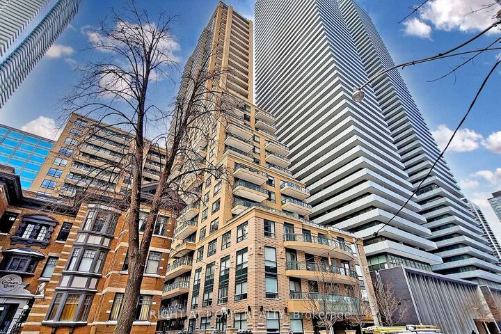 Property Photo:  35 Hayden Street 511  ON M4Y 3C3 