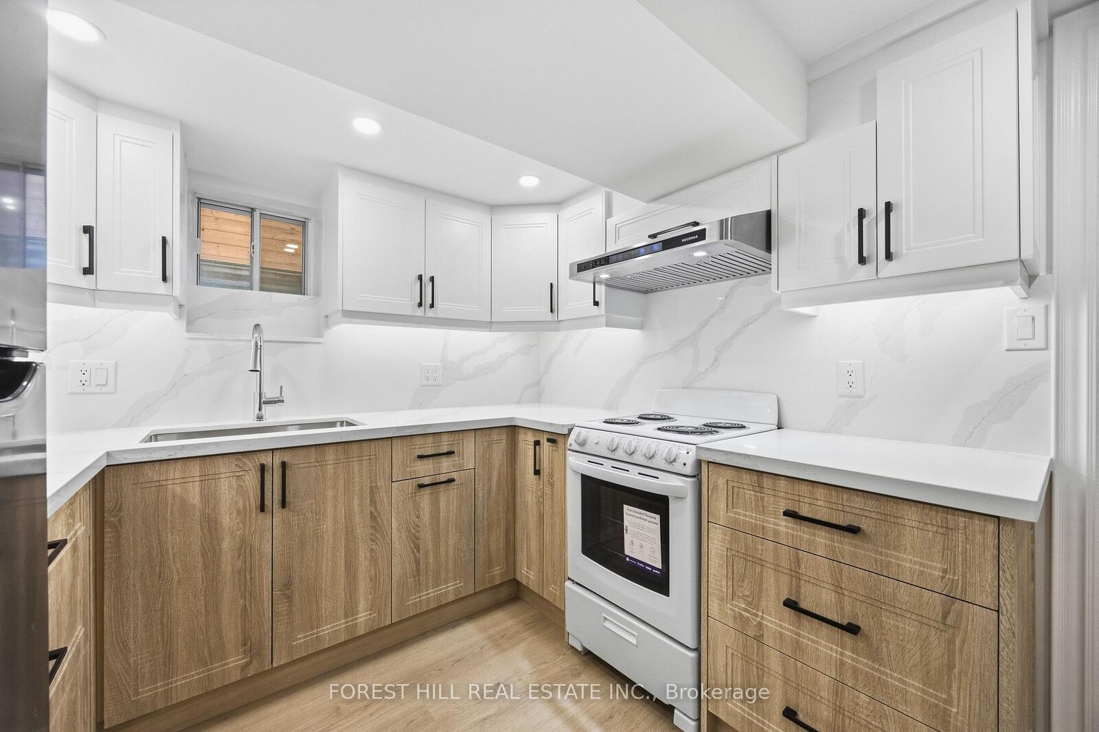 Property Photo:  54 Gwynne Avenue Basement  ON M6K 2C4 