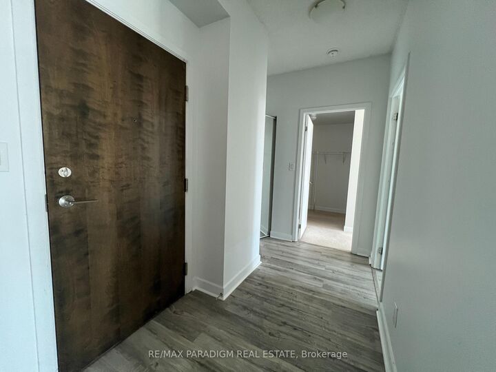 Photo de la propriété: 18 Harbour Street 1701 ON M5J 2Z6