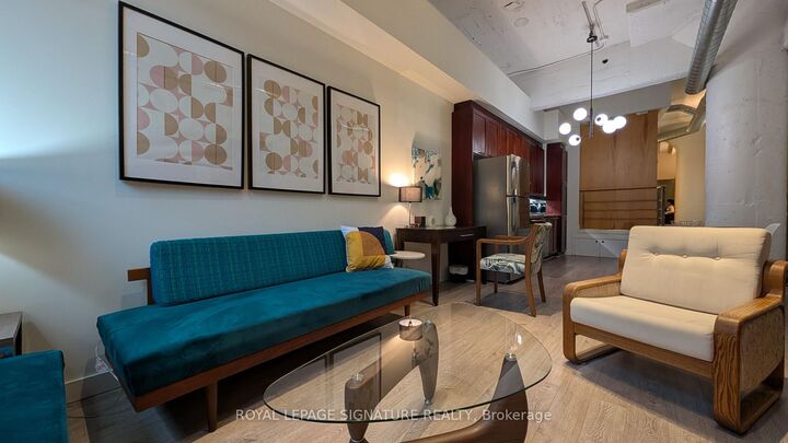 Property Photo: 155 Dalhousie Street 831 ON M5B 2P7