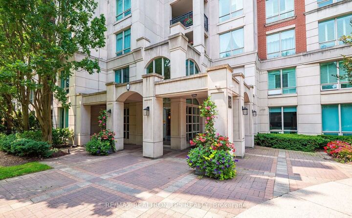 Photo de la propriété: 18 William Carson Crescent Ph903 ON M2P 2G6