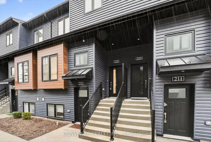Property Photo: 781 Clare Avenue 22 ON L3C 0K1