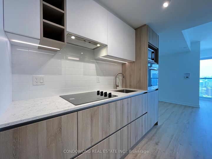 Property Photo: 319 Jarvis Street 3809 ON M5B 0C8