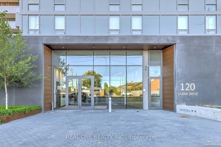 120 Varna Drive 914 — photo 1