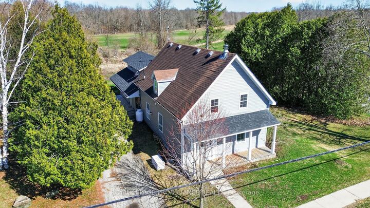 Property Photo:  13 King Street  ON K0E 1G0 