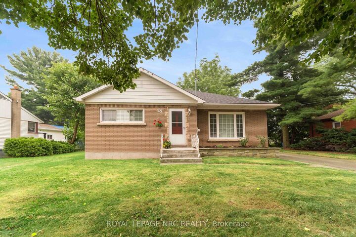 22 Dunblane Avenue — photo 1
