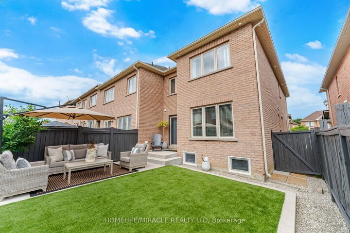 37 Lacebark Court — photo 1