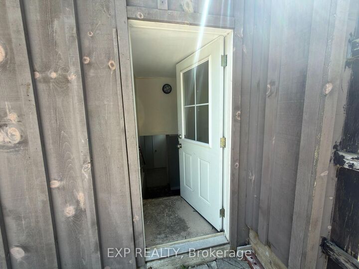 Property Photo:  1168 Oxford Street E 3  ON N5Y 3M1 