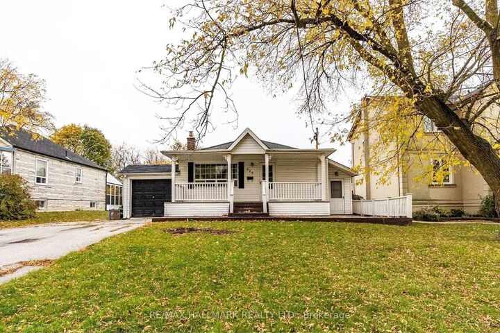 226 Lawrence Avenue — photo 1