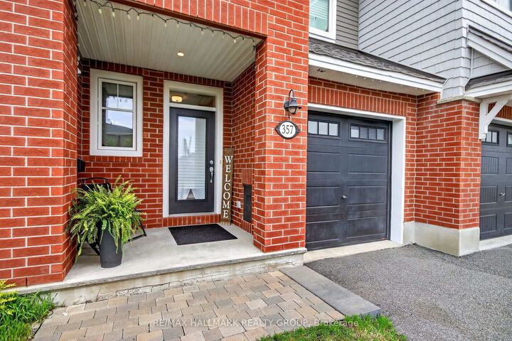 Property Photo: 357 Barrett Farm Drive ON K1T 0Y6