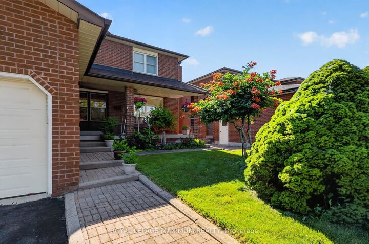 Property Photo: 162 Wigwoss Drive ON L4L 2R2