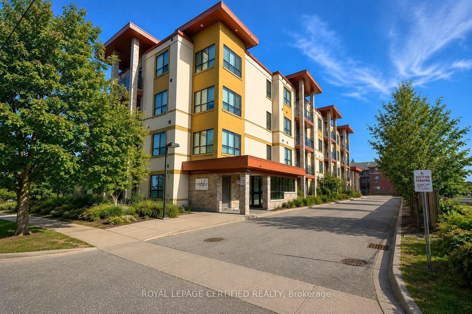 Property Photo:  26 Wellington Street 205  ON L2R 5P8 
