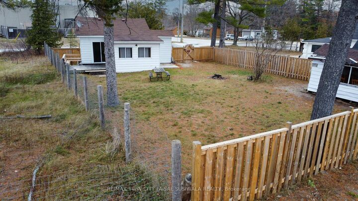 Property Photo: 16 Zoo Park Road ON L9Z 2L8