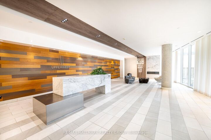 Photo de la propriété: 485 Richmond Road 1401 ON K2A 3W9