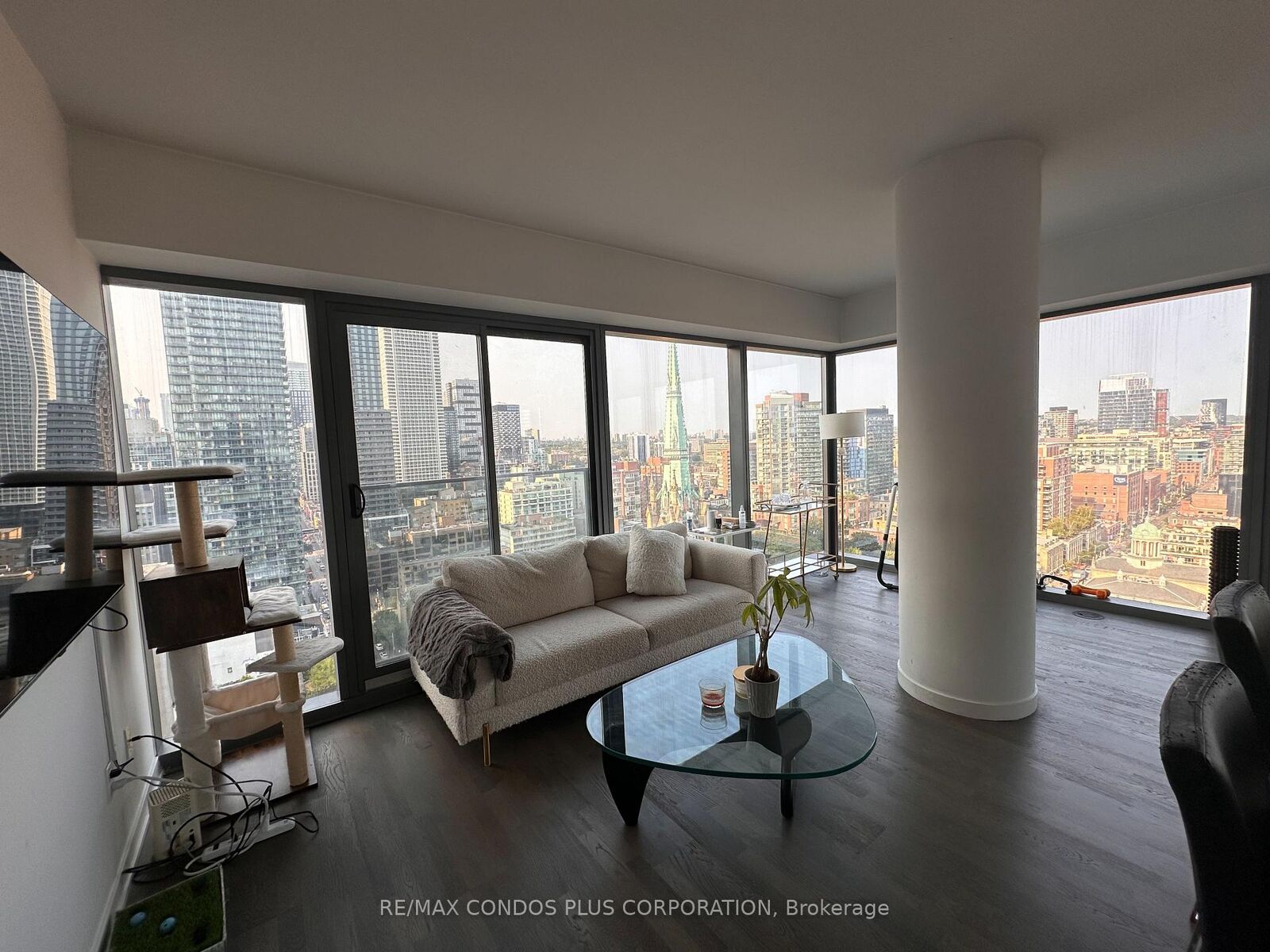 Property Photo:  60 Colborne Street 2102  ON M5E 0B7 