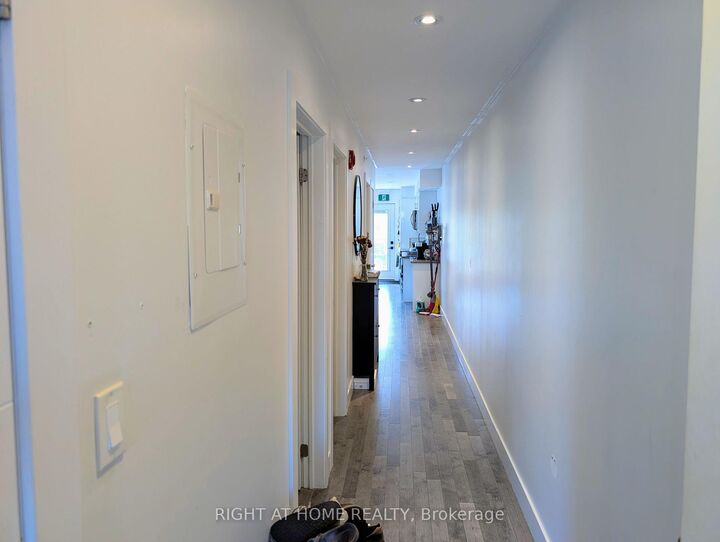 Property Photo:  189 Sheridan Avenue 1  ON M6H 3M5 