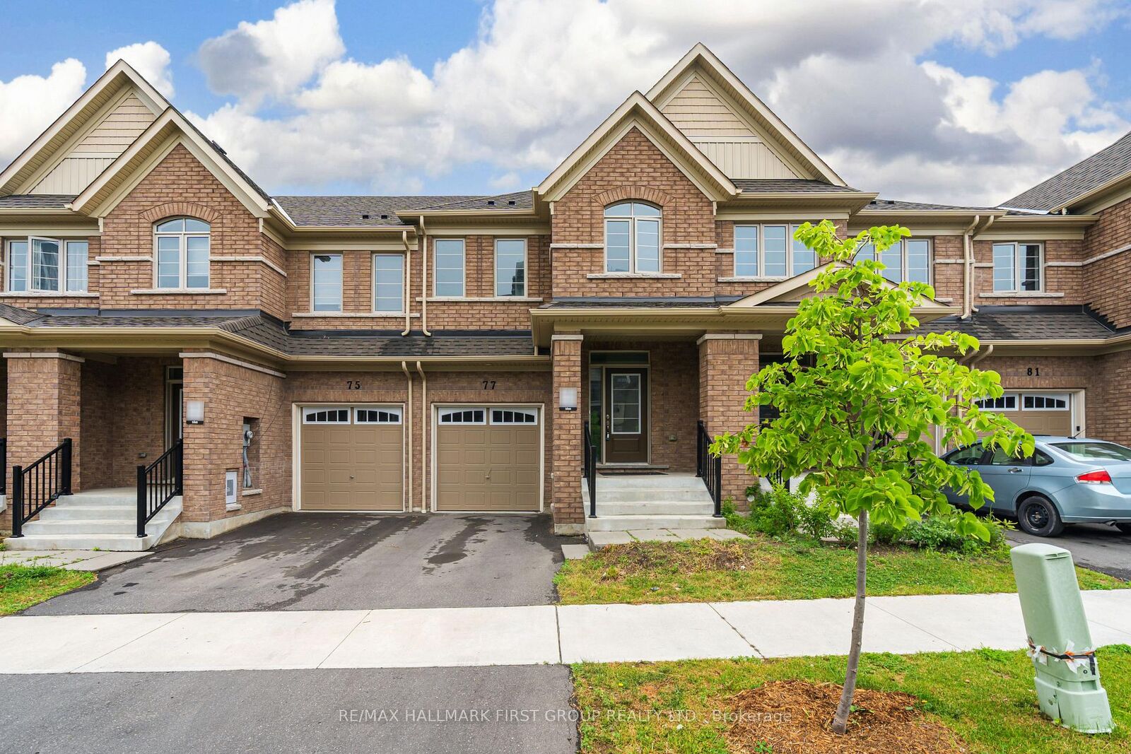 Property Photo:  77 Air Dancer Crescent  ON L1L 0V3 