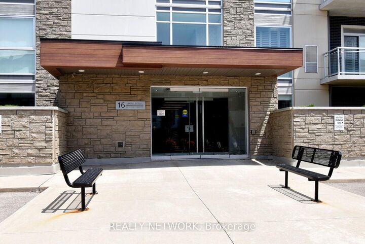 Property Photo: 16 Markle Crescent 313 ON L9G 0H4