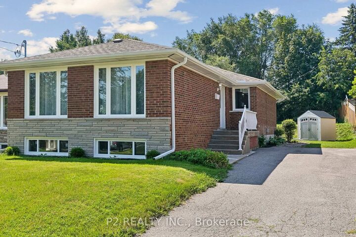 Property Photo: 121 Confederation Drive ON M1G 1A4