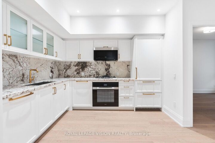 Property Photo:  505 Glencairn Avenue 222  ON M6B 0B2 