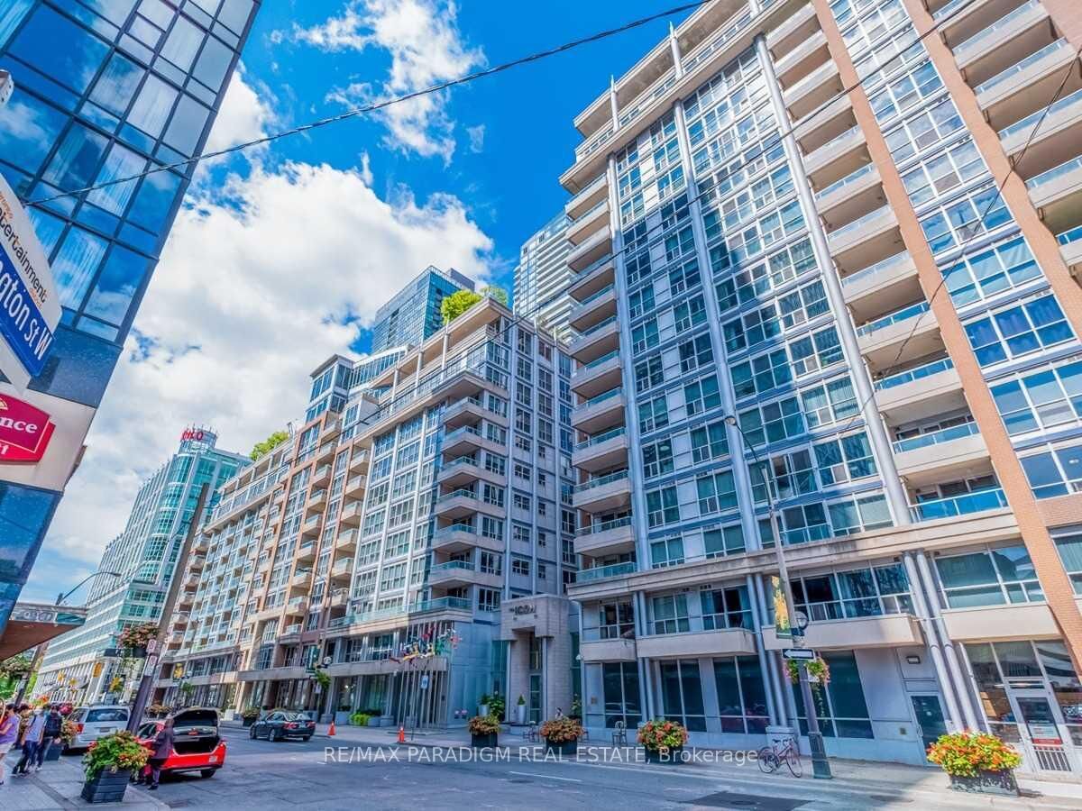 Property Photo:  250 Wellington Street W 228  ON M5V 3P6 