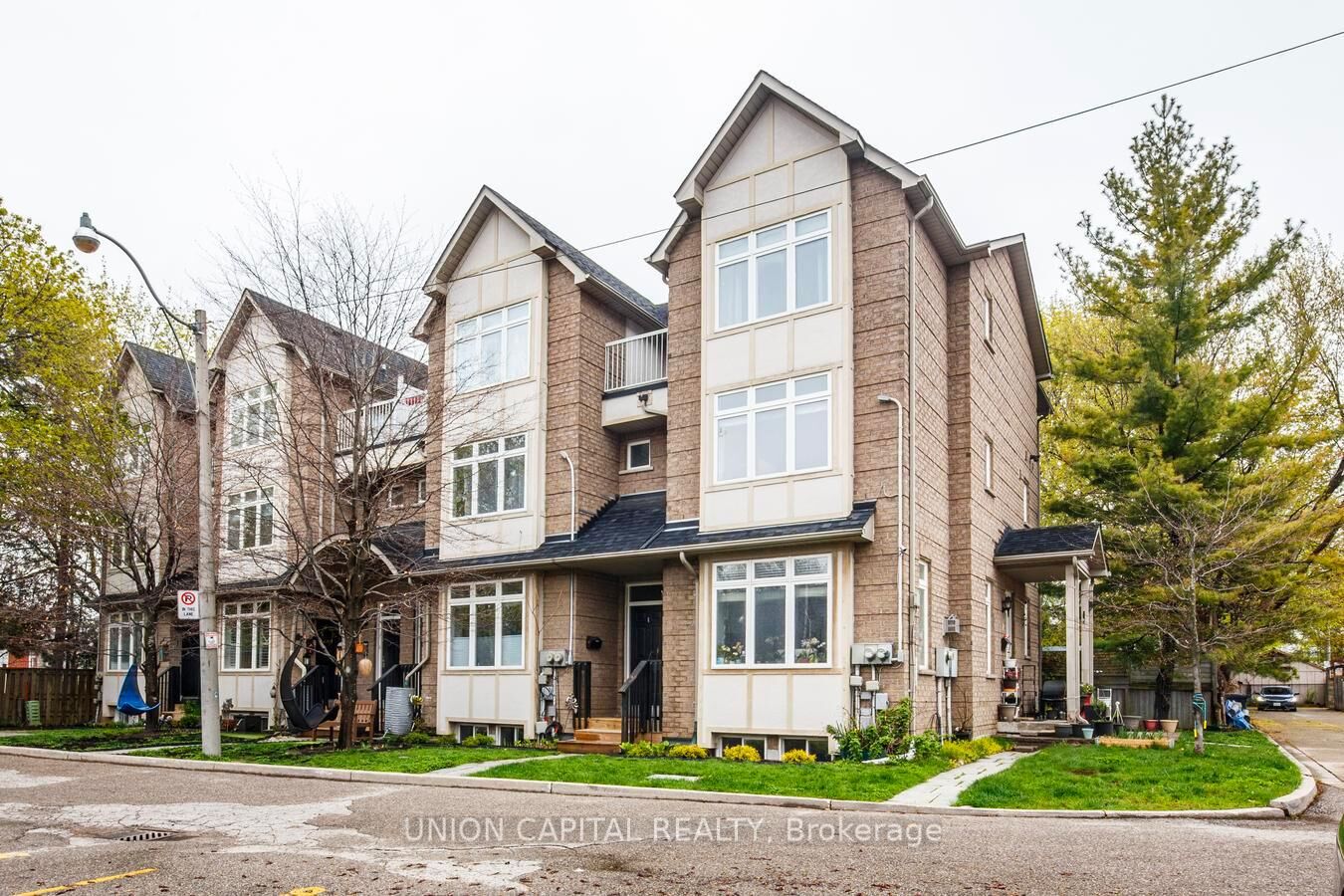 Property Photo: 1 Bastedo Avenue 8 ON M4C 5S7
