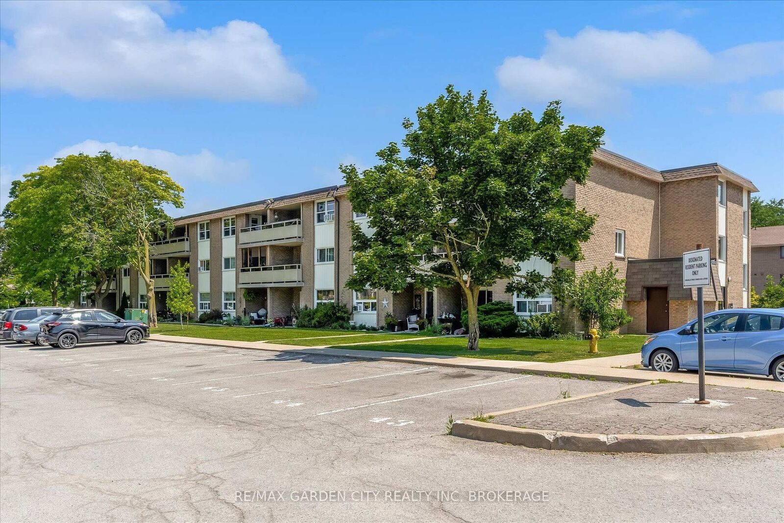 Property Photo: 41 Rykert Street 116 ON L2S 3A4