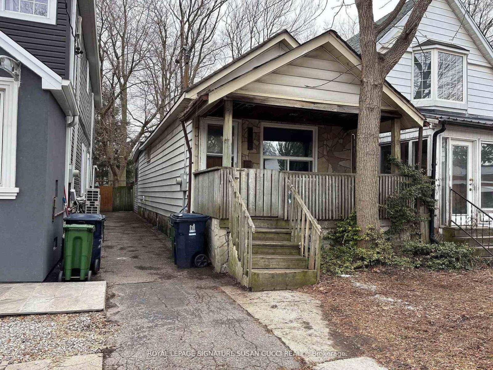 Property Photo: 215 Gowan Avenue ON M4J 2K7