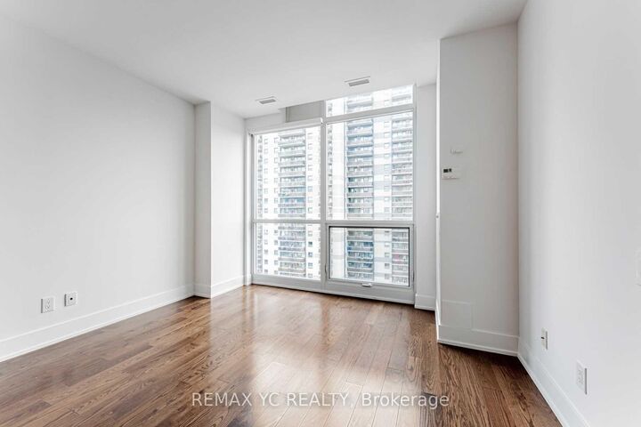 Property Photo:  170 Avenue Road 1104  ON M5R 0A4 