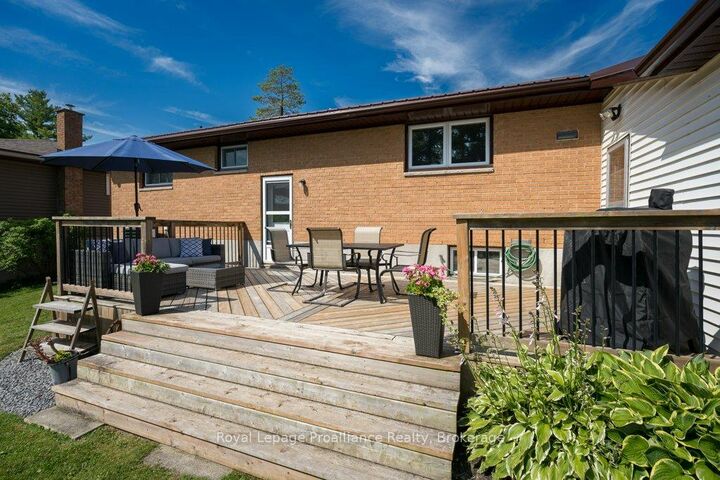 Property Photo:  193 Henry Street  ON K0K 3E0 