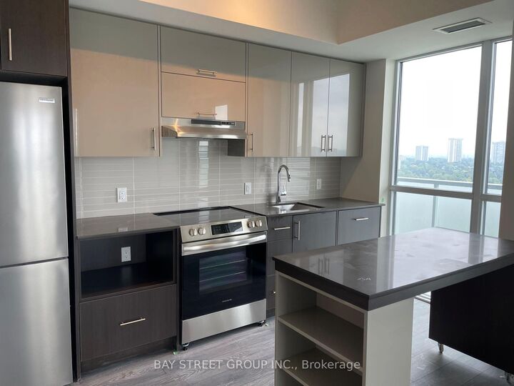 Property Photo:  188 Fairview Mall Drive 2507  ON M2J 0H7 