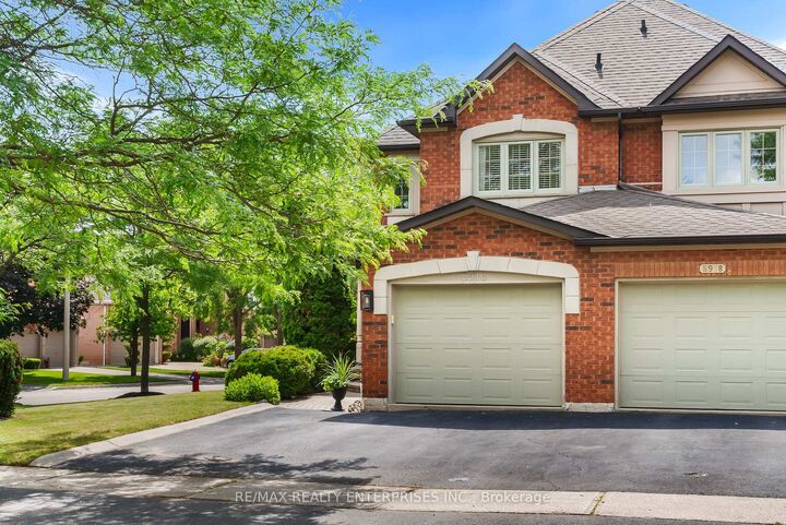Property Photo:  6916 Yarrow Avenue  ON L5N 7A1 