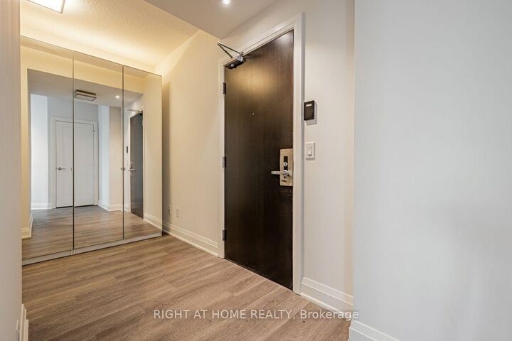Property Photo: 2 Anndale Drive 1208 ON M2N 0G5