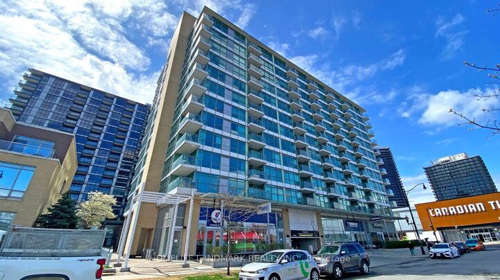Property Photo: 15 Singer Court 305 ON M2K 0B1