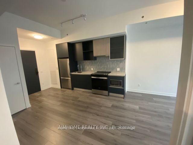 Property Photo:  405 Dundas Street W 520  ON L6M 5P9 