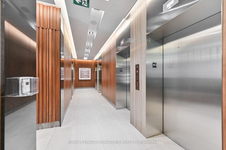 Property Photo: 125 Redpath Avenue 606 ON M4S 0B5