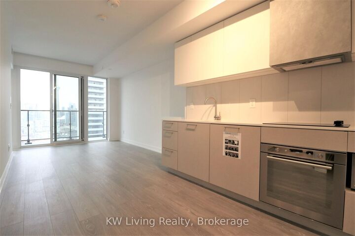 Property Photo: 19 Western Battery Road 3120 ON M6K 0E3